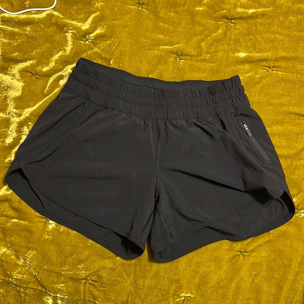 Lululemon running short